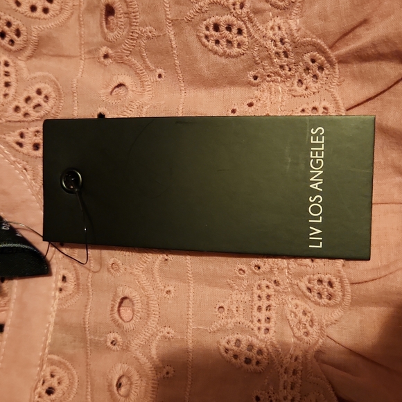 **NWT** LIV LOS ANGELES sleeveless top Sz M - Picture 4 of 6